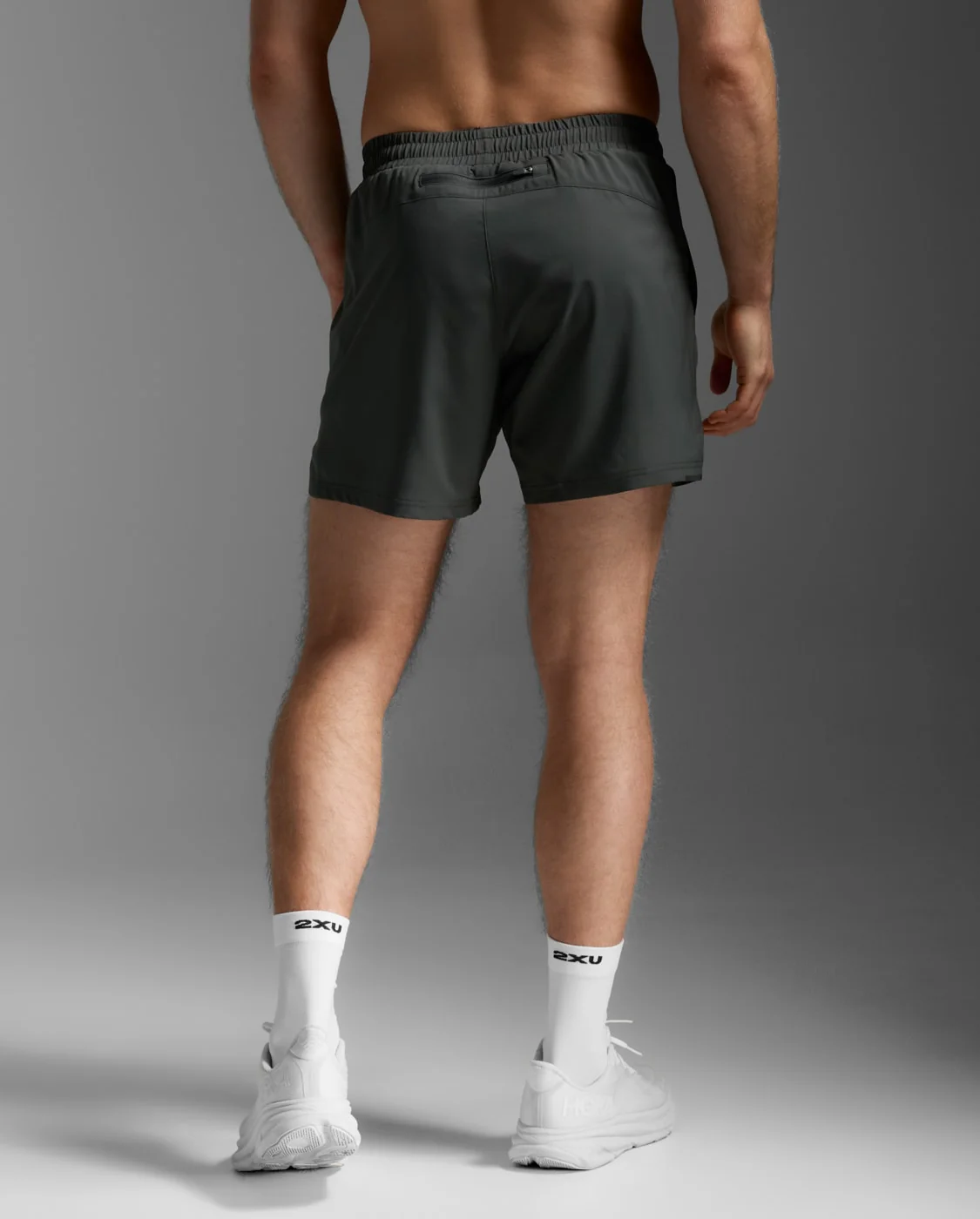 2XU Men Aero 5 Inch Shorts - Jupiter / Black Reflective - Image 3