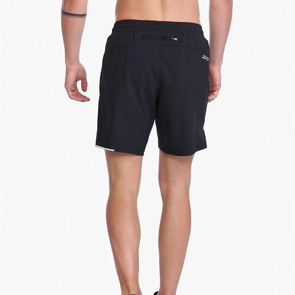 2XU Men Aero 7 Inch Shorts - Black / Silver Reflective - Image 3