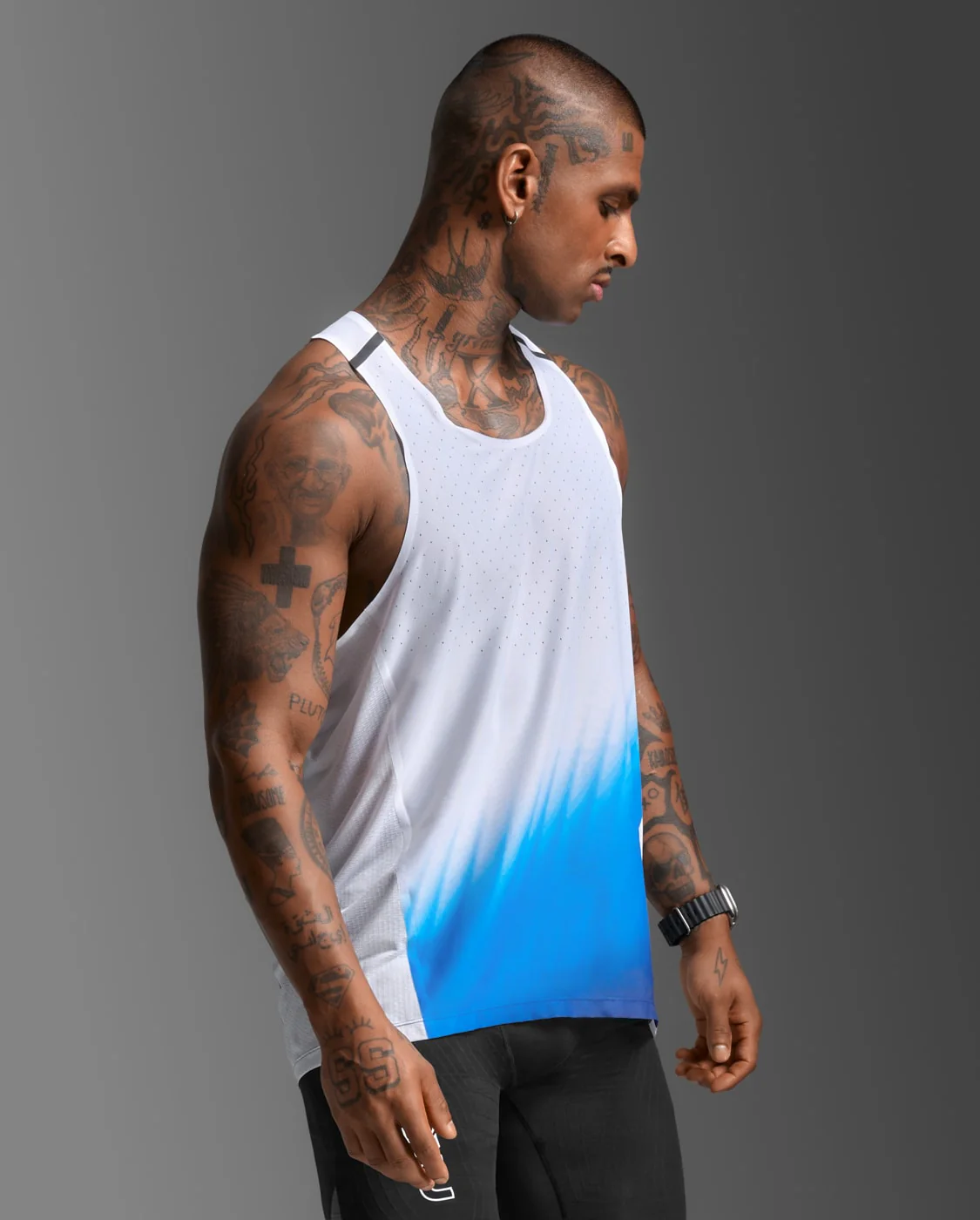 2XU Men Light Speed React Singlet - Blue Gradient / Black Reflective - Image 3
