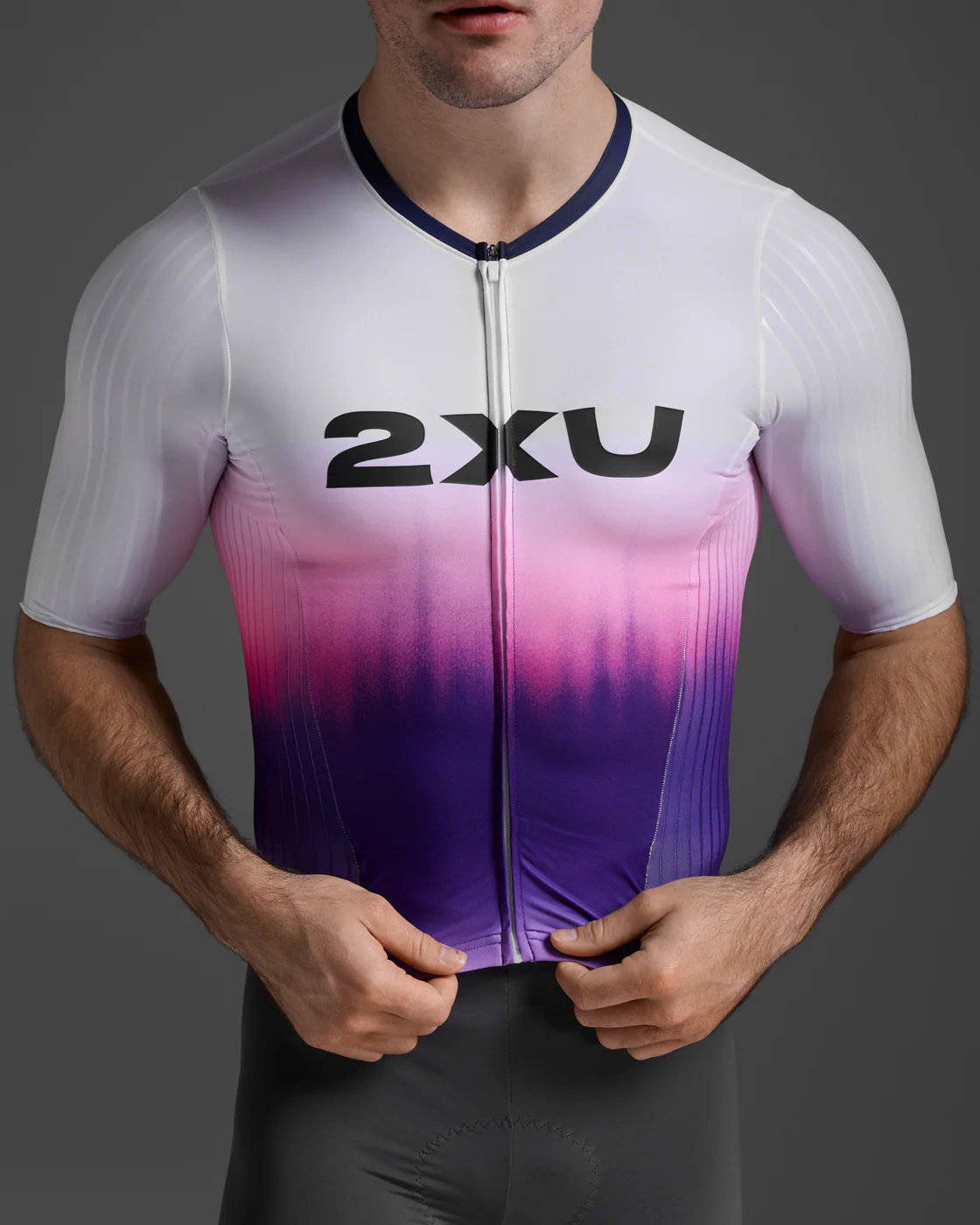 2XU Men Light Speed React Sleeved Trisuit - White / Turbulence - Image 4
