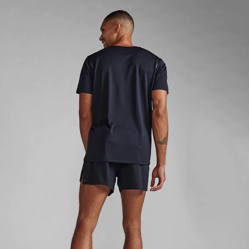 2XU Men Light Speed Tech Tee - Black / Black Reflective - Image 3