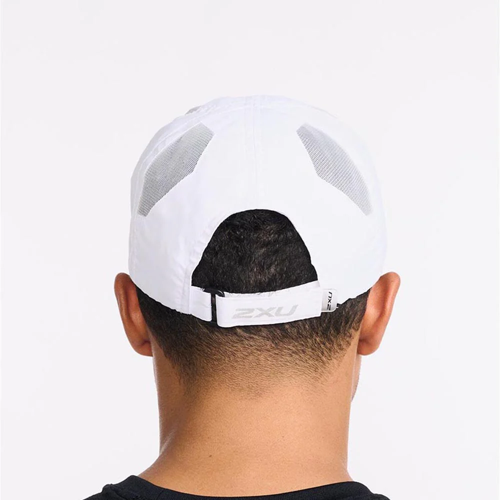 2XU Unisex Run Cap - White / White - Image 6