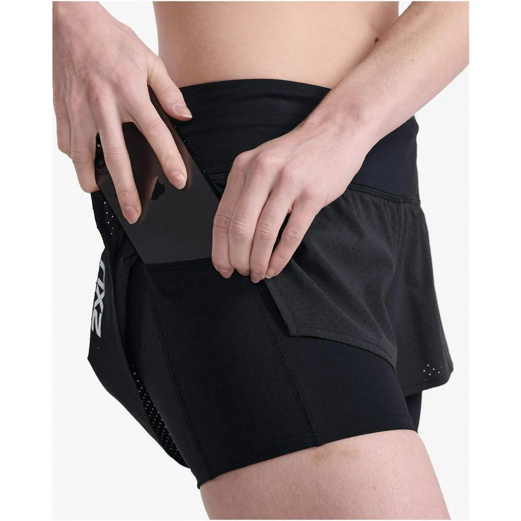 2XU Women Aero 2-In-1 4 Inch Shorts - Black / Silver Reflective - Image 6