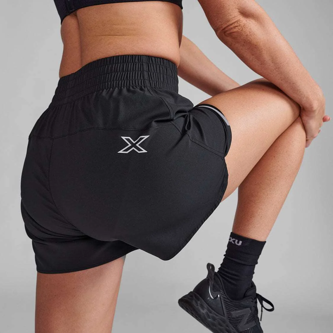 2XU Women Aero Hi-Rise 4 Inch Shorts - Black / Silver Reflective - Image 3