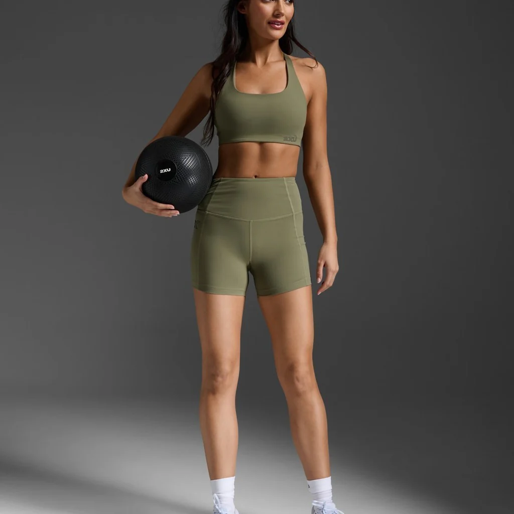 2XU Women Form Soft Touch Hi-Rise Compression Shorts - Hunter Green - Image 3