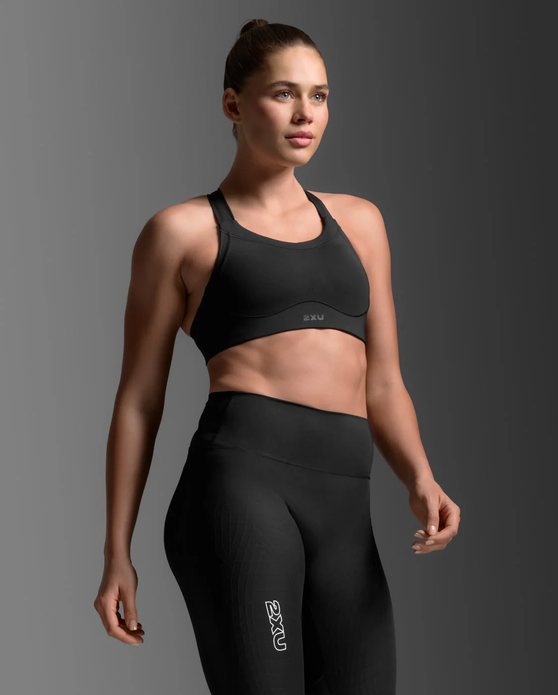 2XU Women Light Speed High Impact Sports Bra - Black / Silver Reflective - Image 4