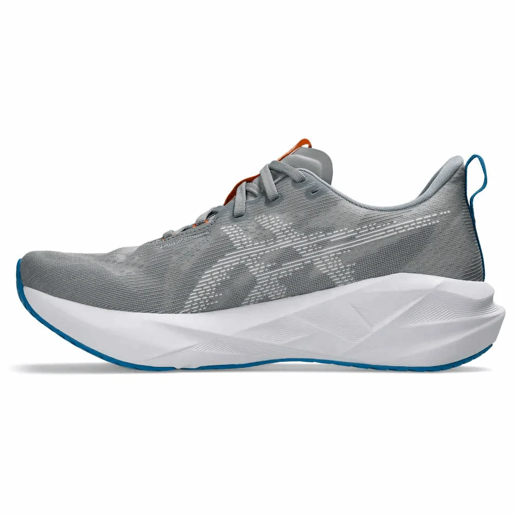 ASICS Men Novablast 5 Wide - Gravel / White - Image 5
