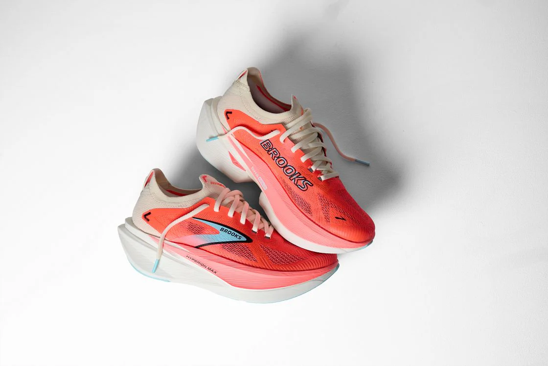 Brooks Women Hyperion Max 3 - Coconut / Fiery Coral / Atomizer - Image 7