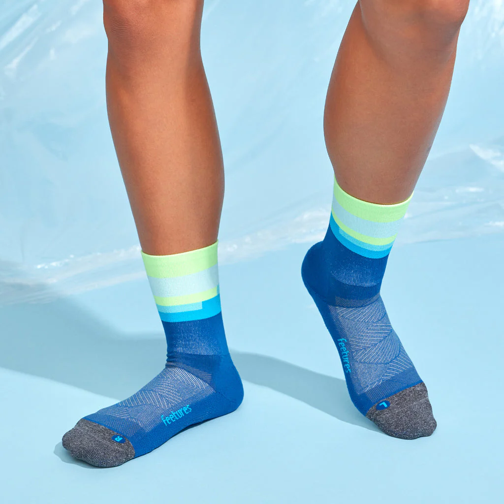 Feetures Active Elite Light Cushion Mini Crew - Surfboard Blue - Image 2