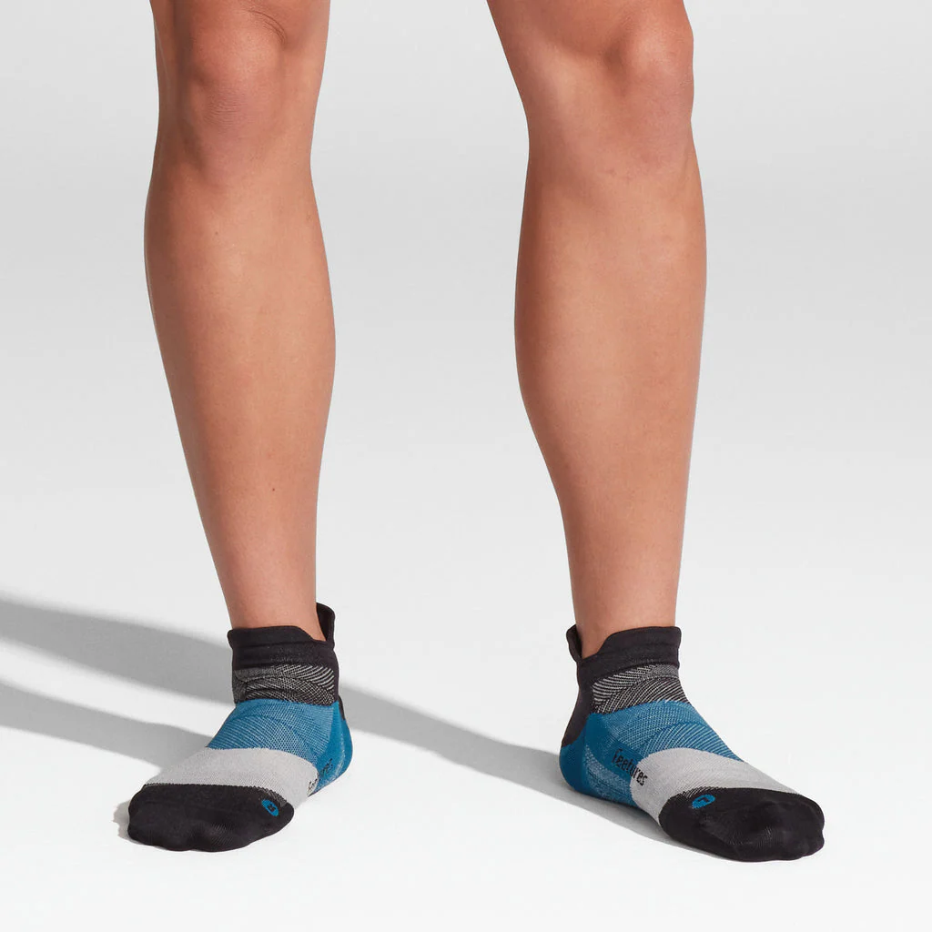 Feetures Active Elite Ultra Light Cushion No Show Tab - Black Sea - Image 2