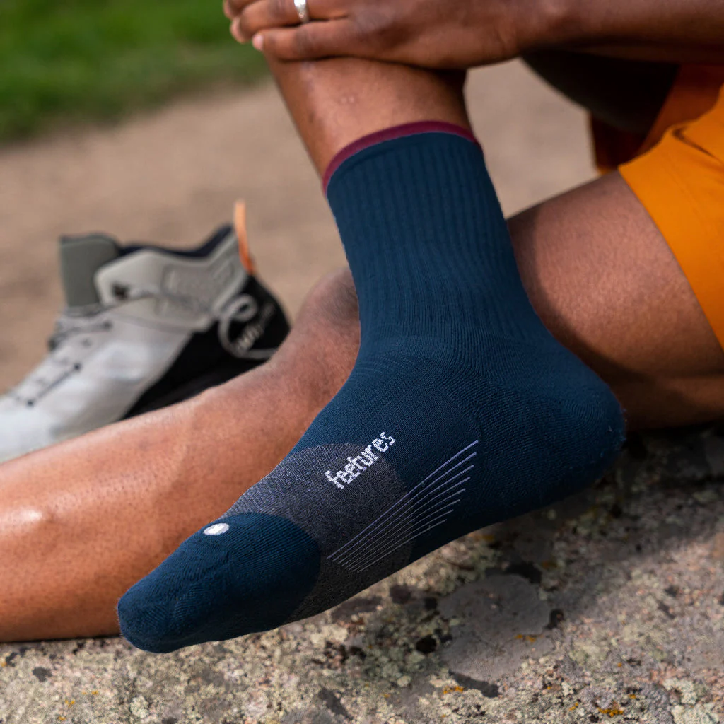 Feetures Trail Max Cushion Mini Crew - French Navy - Image 2