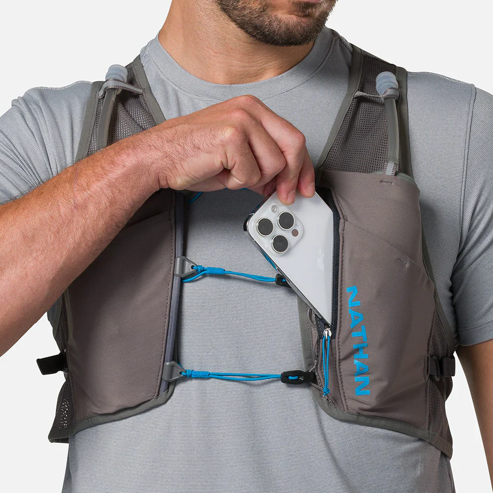 Nathan Sports Pinnacle Breeze 4L Hydration Race Vest - Charcoal / Electric Blue - Image 4