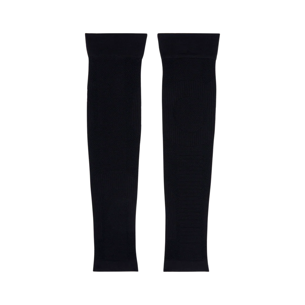 On Unisex Performance Arm Sleeves - Black / Black - Image 5