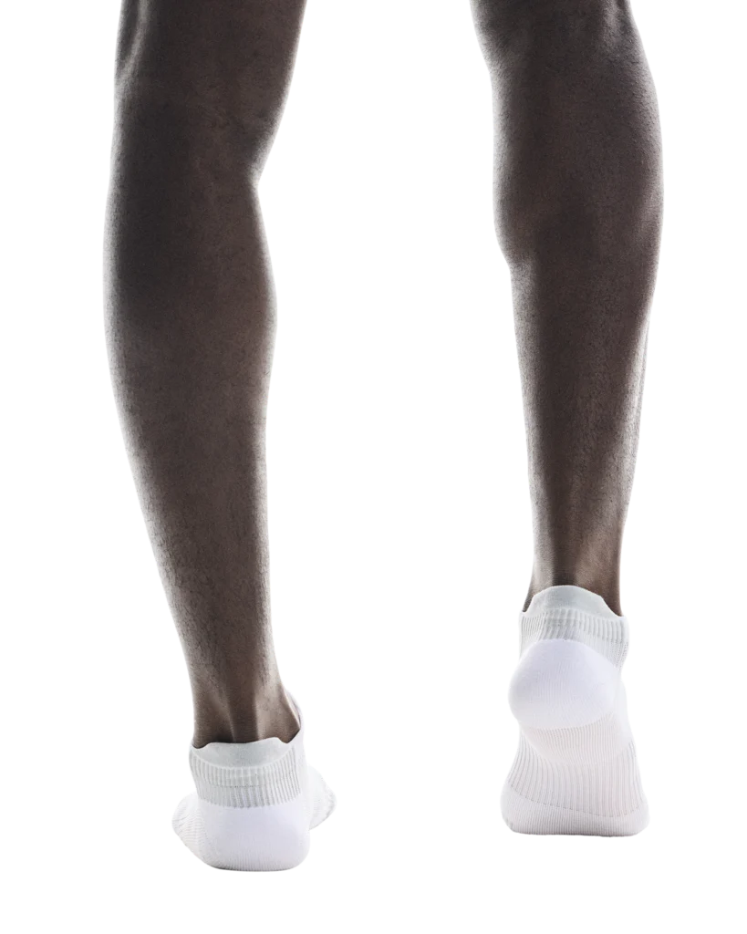 On Unisex Performance Run Sock Low - White / Glacier - Image 3