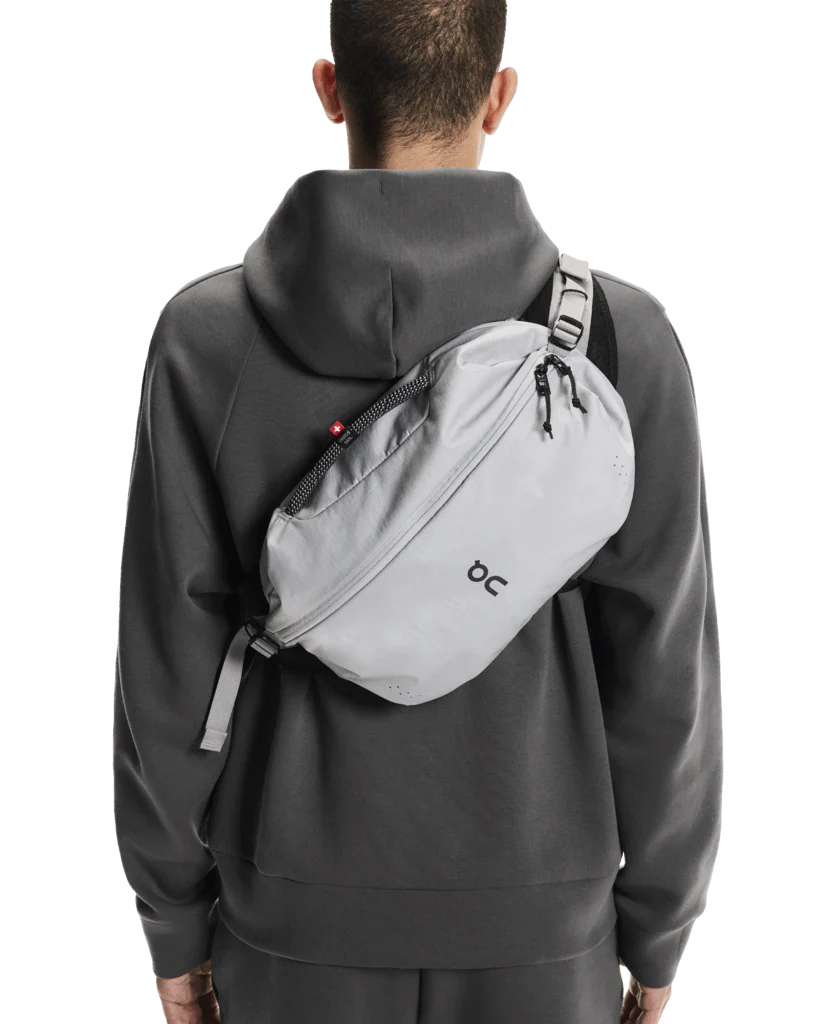 On Unisex Sling Pack 9L - Glacier / Black - Image 4