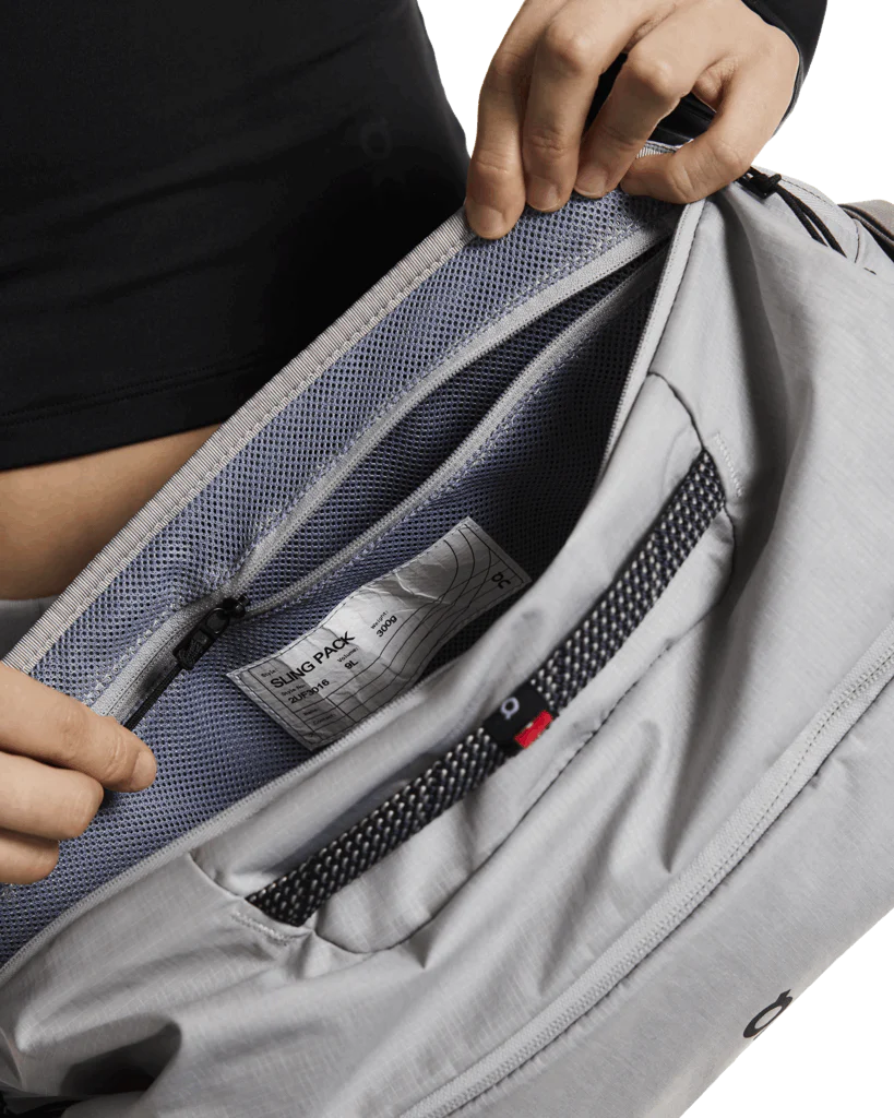 On Unisex Sling Pack 9L - Glacier / Black - Image 8