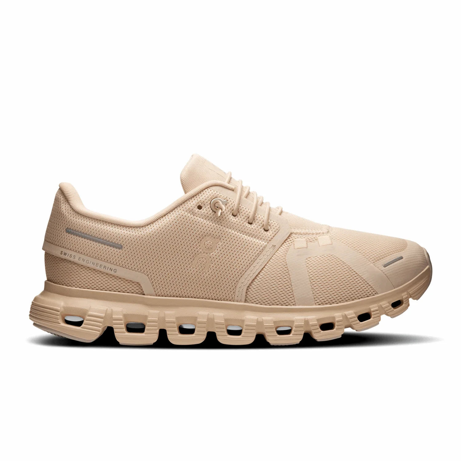 On Women Cloud 6 - Sand / Sand - Image 7