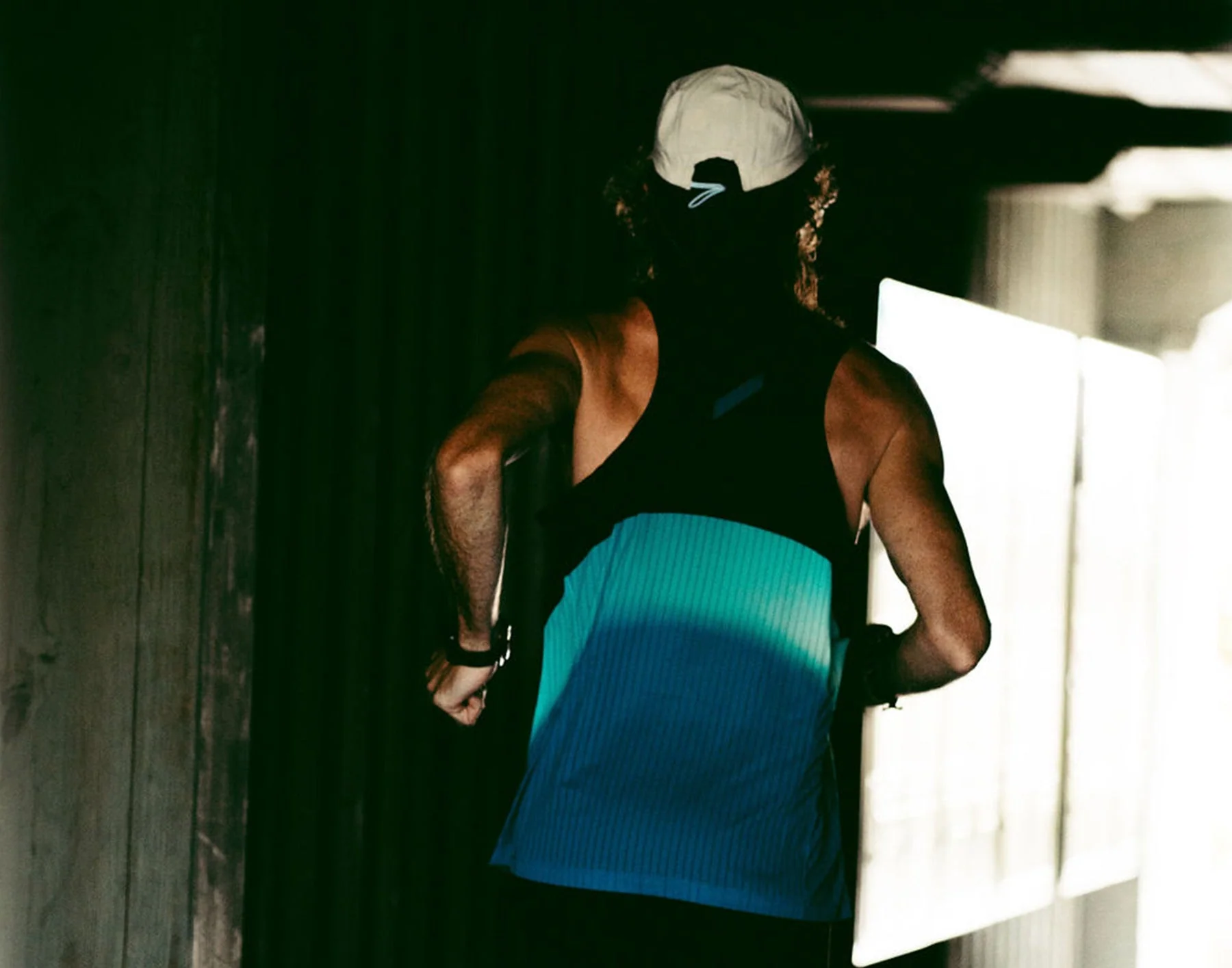 SOAR Running Unisex Ultra Race Cap - Grey - Image 5