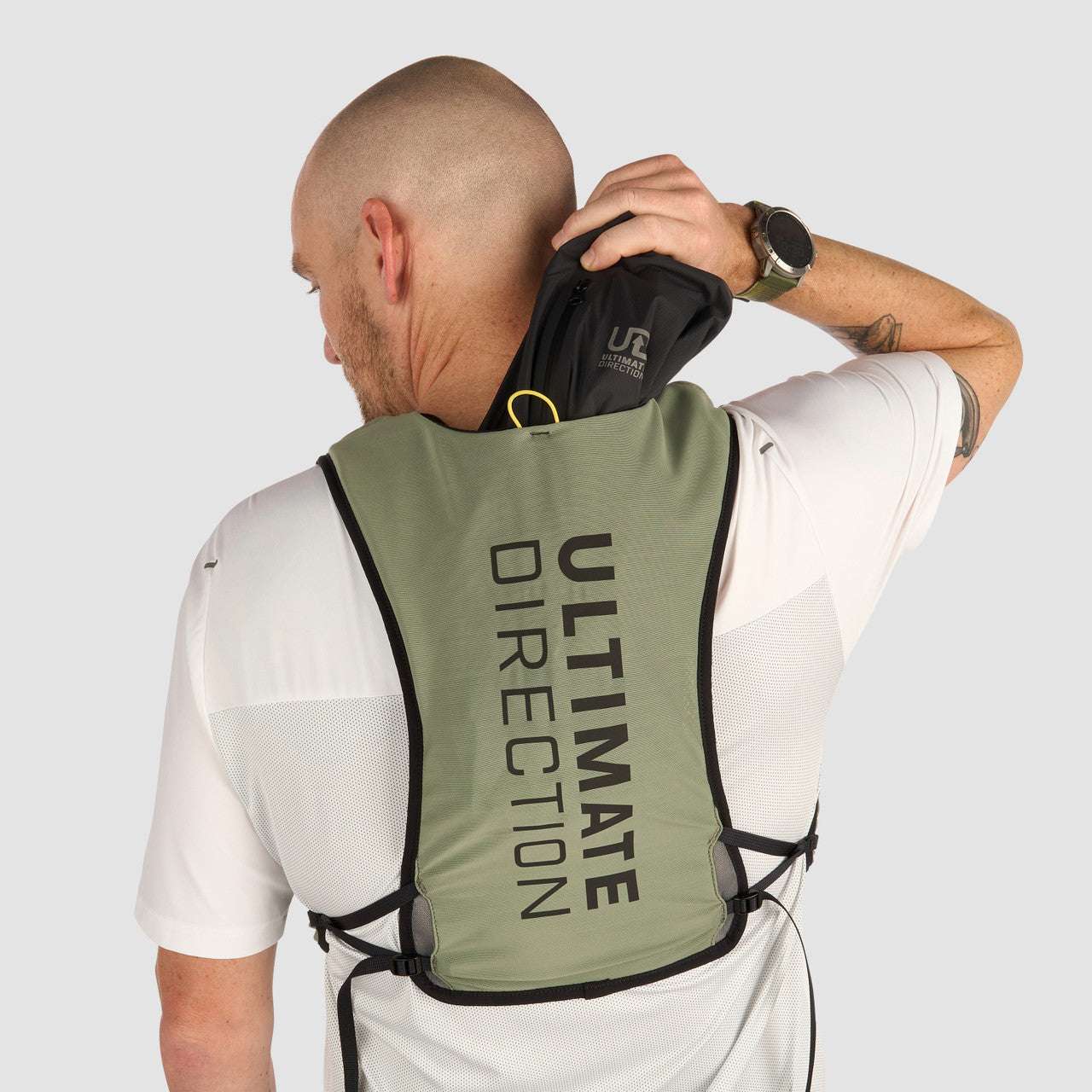 Ultimate Direction Tarmac Vest - Onyx - Image 6