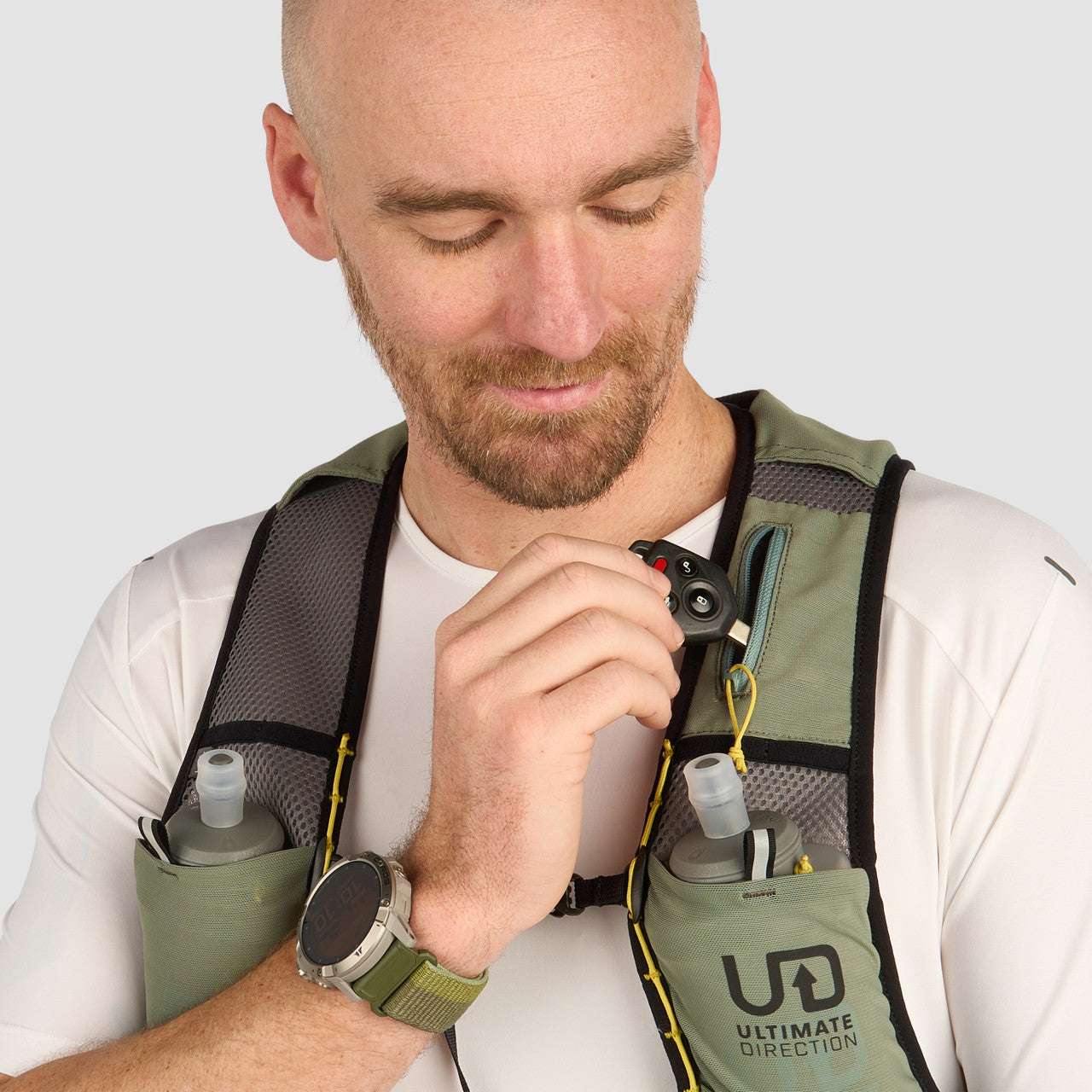 Ultimate Direction Tarmac Vest - Onyx - Image 9