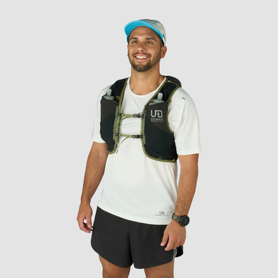 Ultimate Direction Ultra Vest 12L - Onyx - Image 5